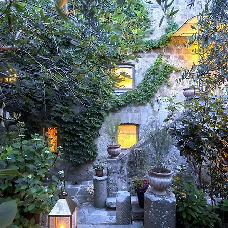 Corte Della Maesta Antica Residenza