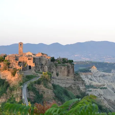 Bed & Breakfast Corte Della Maestà Antica Residenza Bagnoregio
