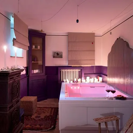 Bed & Breakfast Corte Della Maestà Antica Residenza