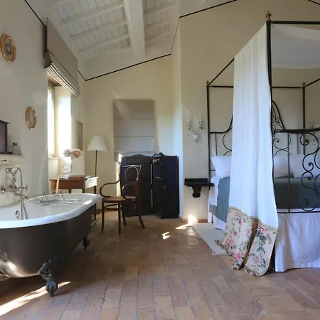 Corte Della Maestà Antica Residenza *